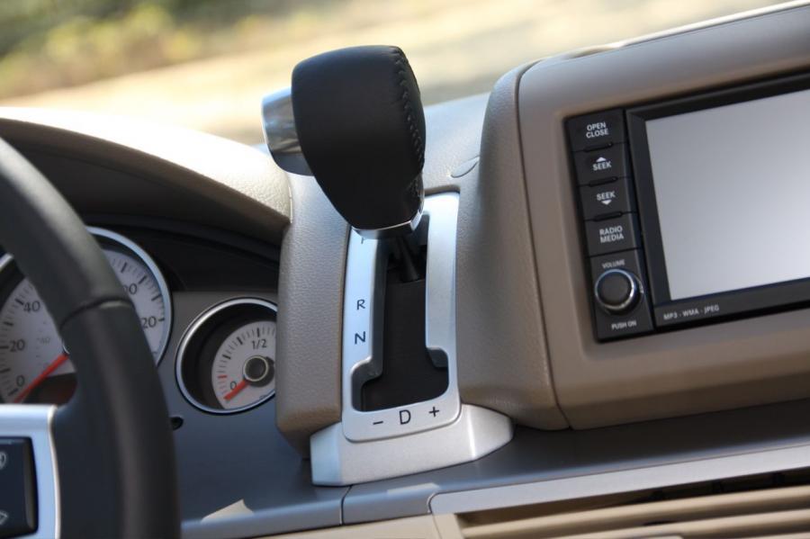  Volkswagen Routan 2009 года  (фото 36 из 80)